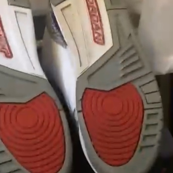 Air jordan True Blue 3’s - Picture 5 of 5